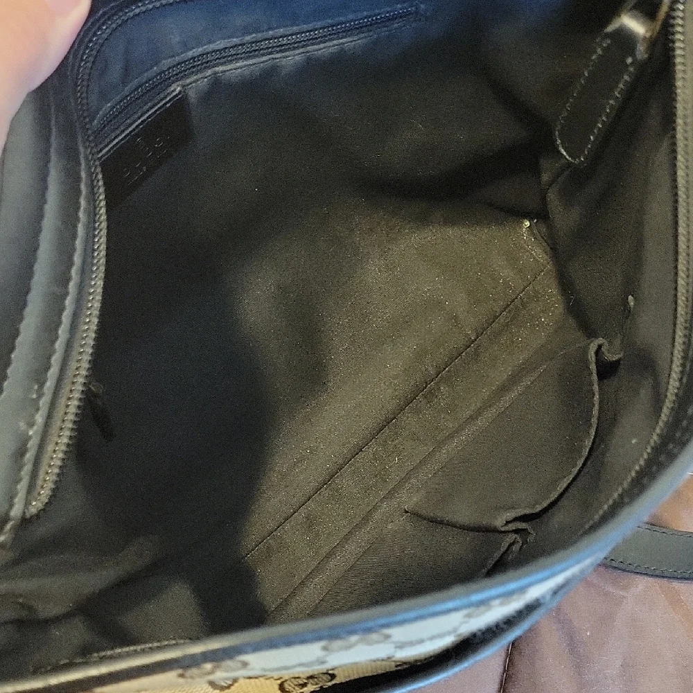 Gucci Beige GG Canvas Crossbody with Red and Green Web Stripe - Picture 10 of 16